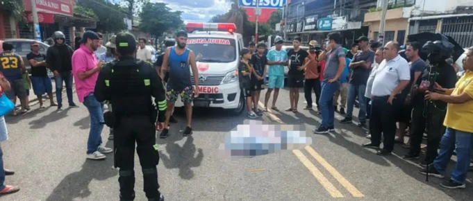 JOVEN DE 21 AÑOS MUERE ATROPELLADO POR UN MICRO EN PLENA AVENIDA MELCHOR PINTO