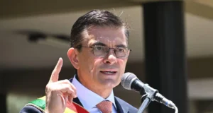 PAZ ADVIERTE QUE SALDRÁN MÁS ESCÁNDALOS Y ASEGURA QUE EL GOBIERNO DESMANTELA REDES DE CORRUPCIÓN