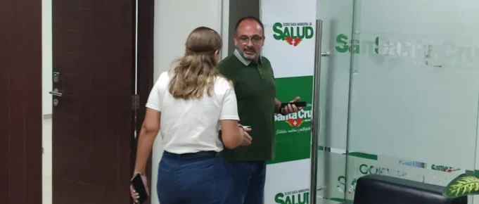 MARCELO TÉLLEZ RENUNCIA A LA SECRETARÍA MUNICIPAL DE SALUD DE SANTA CRUZ EN MEDIO DEL CONFLICTO CON EL SECTOR MÉDICO