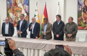 DIÁLOGO ENTRE EL GOBIERNO Y LA COB EN CUARTO INTERMEDIO, MIENTRAS SE CONVOCA A BLOQUEOS EN LA PAZ