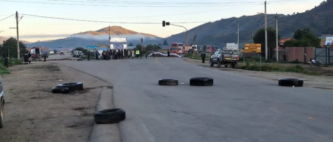 EXPORTADORES REPORTAN PÉRDIDAS DIARIAS DE $US 2,5 MILLONES POR BLOQUEOS EN CARRETERAS