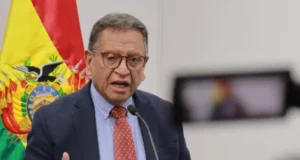 MINISTRO DE GOBIERNO AFIRMA QUE EL CASO MALETAS SE INVESTIGA DESDE DICIEMBRE Y QUE LAS RESPONSABILIDADES SE FUERON CONOCIENDO CON EL AVANCE DEL PROCESO