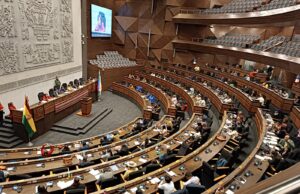 PROPUESTA DE REDUCIR SUELDOS EN EL LEGISLATIVO GENERA POLÉMICA Y DIVIDE A LAS BANCADAS