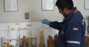 YPFB GARANTIZA QUE LA GASOLINA CUMPLE ESTÁNDARES DE CALIDAD TRAS CRÍTICAS Y DENUNCIAS DE USUARIOS