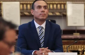 CONGRESO DE PERÚ CENSURA A JOSÉ JERÍ Y DECLARA LA VACANCIA PRESIDENCIAL