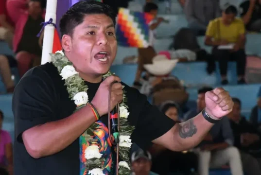 SECTORES EVISTAS PRESENTAN A LEONARDO LOZA COMO CANDIDATO A LA GOBERNACIÓN DE COCHABAMBA