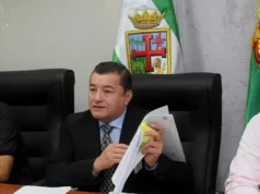 JHONNY FERNÁNDEZ NO DESCARTA REPOSTULAR A LA ALCALDÍA Y ACUSA “AFANES POLÍTICOS” TRAS DENUNCIA POR SUPUESTA OBRA NO EJECUTADA