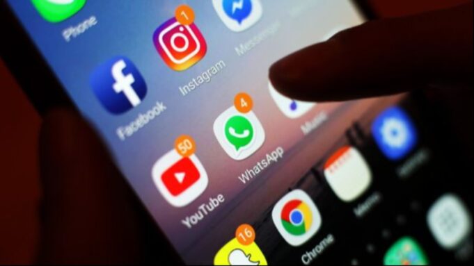 ANULAN PROCESO DE BS 700.000 DESTINADO AL CONTROL DE REDES SOCIALES