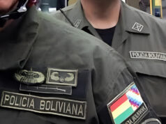 TRES POLICÍAS SON ENVIADOS A PRISIÓN POR PRESUNTA EXTORSIÓN A COMERCIANTES DE CELULARES EN EL ALTO