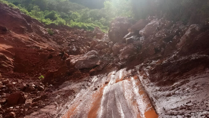 OCHO TRAMOS DE LA RED FUNDAMENTAL DE CARRETERAS ESTÁN CERRADOS POR DERRUMBES PROVOCADOS POR LAS LLUVIAS