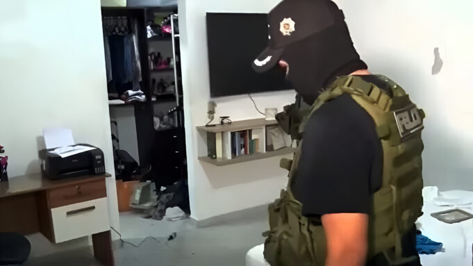 ALLANAN VIVIENDA EN LA ZONA NORTE DE SANTA CRUZ TRAS DENUNCIA DE MOVIMIENTOS SOSPECHOSOS