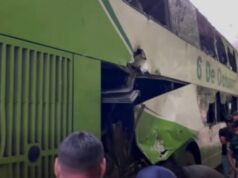 DERRUMBES EN PETACAS DEJAN UN MUERTO, DOS HERIDOS Y DOS BUSES DAÑADOS EN LOS VALLES CRUCEÑOS