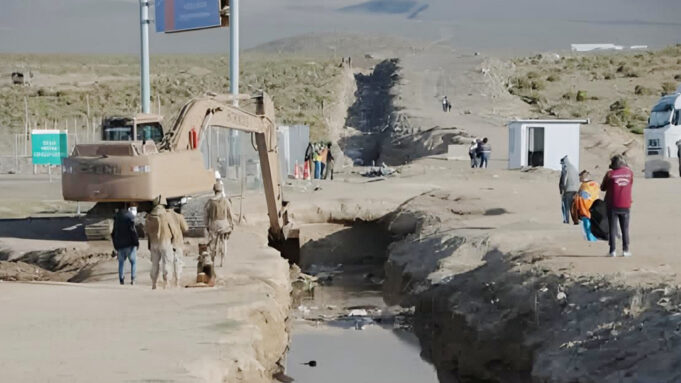 CHILE INICIA OBRAS DE SU «ESCUDO FRONTERIZO», CON ZANJAS Y BARRERAS EN FRONTERA CON BOLIVIA