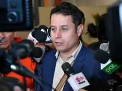 VICEPRESIDENTE LARA CUESTIONA VISITA DE RODRIGO PAZ A EEUU Y PIDE QUE NO SE OFREZCA AL EJÉRCITO BOLIVIANO PARA CONFLICTOS INTERNACIONALES