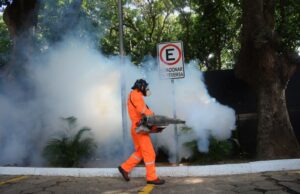 SANTA CRUZ ENFRENTA UNA SINDEMIA POR CHIKUNGUNYA E INFLUENZA Y ALISTA MINGA DE LIMPIEZA