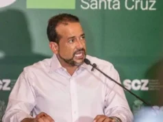 CAMACHO ANUNCIA TRANSICIÓN ORDENADA Y ESPERA RESULTADOS FINALES ANTE POSIBLE BALOTAJE EN SANTA CRUZ