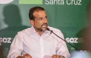 CAMACHO ANUNCIA TRANSICIÓN ORDENADA Y ESPERA RESULTADOS FINALES ANTE POSIBLE BALOTAJE EN SANTA CRUZ