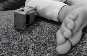 INVESTIGACIÓN POR INFANTICIDIO EN COTOCA: UN NIÑO DE 18 MESES PIERDE LA VIDA EN CIRCUNSTANCIAS SOSPECHOSAS