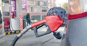 GOBIERNO REVELA QUE GASOLINA CON ADITIVOS PUEDE CAUSAR DAÑOS EN MOTORES SI SE USA DE FORMA PROLONGADA