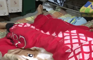 JOVEN QUEDA POSTRADO TRAS BRUTAL ATAQUE DE SU NOVIA CON UN MACHETE EN SANTA CRUZ