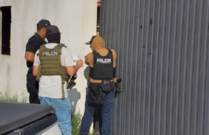 ALLANAMIENTOS POR EL CASO MARSET: SECUESTRAN EQUIPOS Y HALLAN UNA AVIONETA SIN MOTOR EN SANTA CRUZ