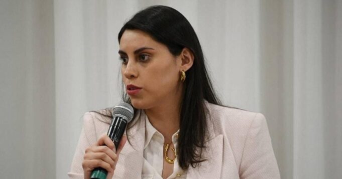 GOBIERNO ADMITE QUE NO HAY PLAZOS DEFINIDOS PARA APLICAR EL MODELO 50/50