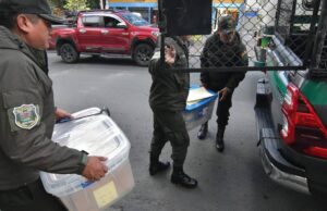 ALLANAMIENTO A VIVIENDA DE LUIS ARCE DEJA DOCUMENTOS, COMPUTADORAS Y MÁS DE BS 100 MIL SECUESTRADOS