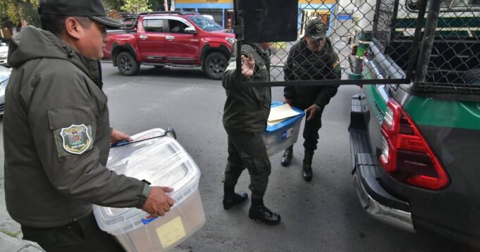 ALLANAMIENTO A VIVIENDA DE LUIS ARCE DEJA DOCUMENTOS, COMPUTADORAS Y MÁS DE BS 100 MIL SECUESTRADOS