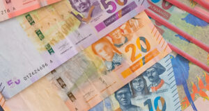 DIPUTADOS DEBATEN SOBRE BILLETES DE LA SERIE B Y POSTERGAN TRATAMIENTO DE ELECCIÓN DE VOCALES DEL TED DE LA PAZ