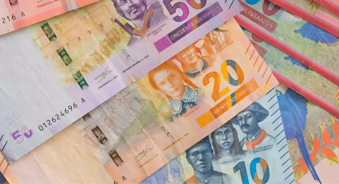 DIPUTADOS DEBATEN SOBRE BILLETES DE LA SERIE B Y POSTERGAN TRATAMIENTO DE ELECCIÓN DE VOCALES DEL TED DE LA PAZ