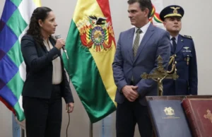 RENUNCIA PRESIDENTA DE YPFB EN MEDIO DE CRISIS DE COMBUSTIBLES Y ALERTA SOBRE GRAVE DETERIORO INSTITUCIONAL