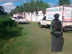 POLICÍA ES RECIBIDA A TIROS EN OPERATIVO EN PAURITO Y APREHENDE A 13 PERSONAS, LA MAYORÍA COLOMBIANOS