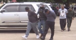 DICTAN 180 DÍAS DE DETENCIÓN PREVENTIVA PARA ‘MAPAYA’ Y SU GRUPO TRAS ENFRENTAMIENTO ARMADO EN SANTA CRUZ