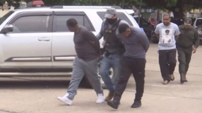 DICTAN 180 DÍAS DE DETENCIÓN PREVENTIVA PARA ‘MAPAYA’ Y SU GRUPO TRAS ENFRENTAMIENTO ARMADO EN SANTA CRUZ