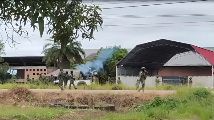 ENFRENTAMIENTO EN BULO BULO DURANTE OPERATIVO ANTIDROGA DESATA DENUNCIAS POR USO DE GASES CERCA DE UN HOSPITAL