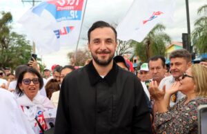 VELASCO PROPONE REUNIÓN CON EL GOBIERNO POR CRISIS ECONÓMICA DE LAS GOBERNACIONES