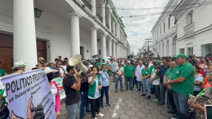 PROFESIONALES DE SALUD ANUNCIAN PARO DE 48 HORAS EN DEMANDA DE SALARIOS Y MEJORES CONDICIONES LABORALES