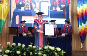 UPEA RECONOCE AL FISCAL GENERAL CON DOCTOR HONORIS CAUSA Y ÉL LO DEDICA A LAS VÍCTIMAS: “ES UN MANDATO MORAL”