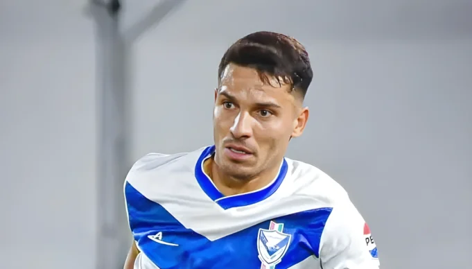 FERNANDO ARISMENDI ES SUSPENDIDO HASTA NOVIEMBRE DEL 2026 POR DOPAJE POSITIVO EN EL FÚTBOL BOLIVIANO