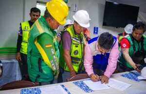 YPFB Y MOTOTAXISTAS DE SANTA CRUZ ALCANZAN ACUERDO Y SUSPENDEN MOVILIZACIONES