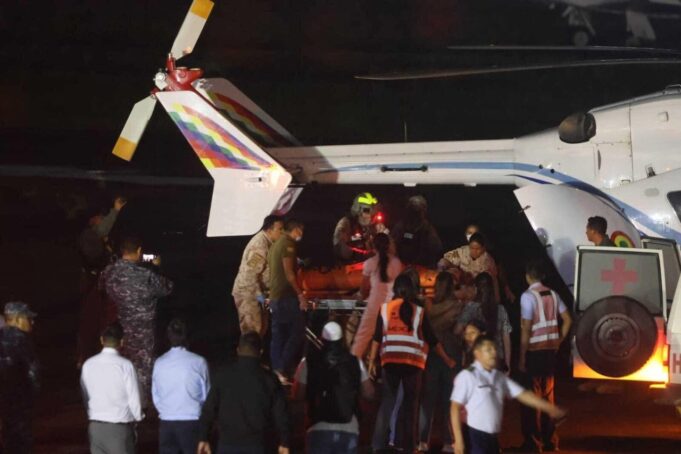 LLEGAN A SANTA CRUZ LOS CUERPOS DE LOS TRIPULANTES DEL AVIÓN SINIESTRADO EN EL TIPNIS