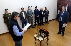 DAROCA ASUME LA PRESIDENCIA INTERINA DE YPFB Y ANUNCIA CAMBIOS ESTRUCTURALES EN LA ESTATAL PETROLERA