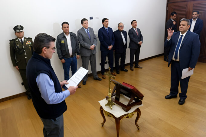 DAROCA ASUME LA PRESIDENCIA INTERINA DE YPFB Y ANUNCIA CAMBIOS ESTRUCTURALES EN LA ESTATAL PETROLERA