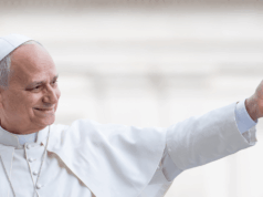 EL PAPA LEÓN XIV DESAFÍA CRÍTICAS DE TRUMP Y REAFIRMA SU POSTURA CONTRA LA GUERRA EN SU VISITA A ARGELIA