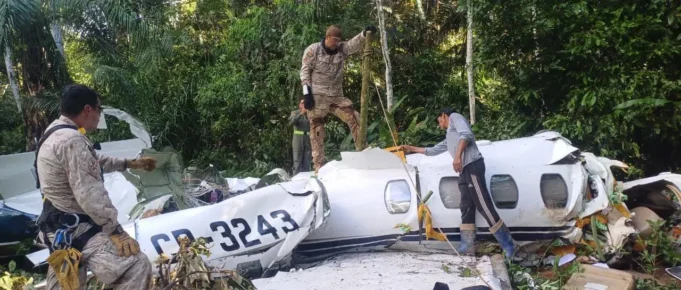 RECUPERAN CAJA NEGRA DE AVIÓN SINIESTRADO EN COCHABAMBA Y LA ENVIARÁN AL EXTERIOR PARA SU ANÁLISIS