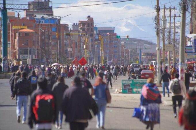 EEUU CONDENA ACCIONES PARA “DESESTABILIZAR” AL GOBIERNO DE RODRIGO PAZ Y EXPRESA SU RESPALDO PARA RESTABLECER EL ORDEN EN BOLIVIA