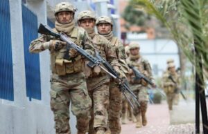 FUERZAS ARMADAS EN ALERTA A LA ESPERA DE ORDEN PARA INTERVENIR EN SEGURIDAD EN SANTA CRUZ