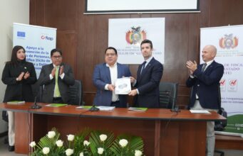 FISCAL GENERAL RECIBE DE LA FIAP GUÍA ACTUALIZADA DE APRENDIZAJE “INVESTIGACIÓN DE DELITOS DE TRATA DE PERSONAS Y TRÁFICO ILÍCITO DE MIGRANTES” PARA FORTALECER LA FORMACIÓN ESPECIALIZADA DE FISCALES