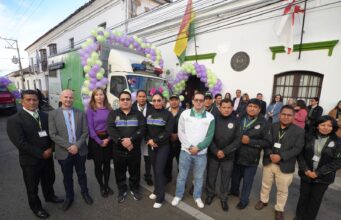 FISCAL GENERAL FORTALECE EL SERVICIO DEL IDIF CON ENTREGA DE UNA CAMIONETA Y UN LABORATORIO FORENSE MÓVIL