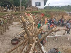 COCALEROS INGRESAN A INSTALACIONES DE LA NOVENA DIVISIÓN DEL EJÉRCITO Y GENERAN POLÉMICA EN EL TRÓPICO